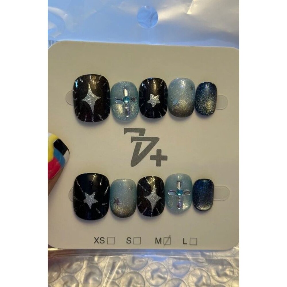 Black & Blue Cross Round Nubbie Press On Nails Size Medium